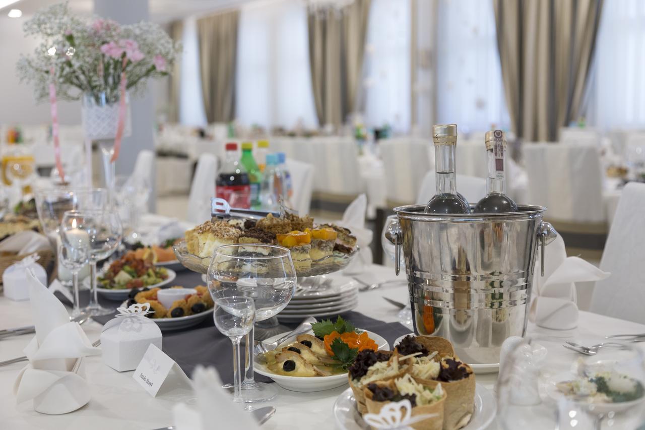 Wersal Siedlecki Hotel เชดุลเซ ภายนอก รูปภาพ